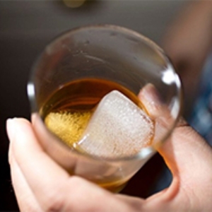 آیا الکل برای دستگاه ایمنی بدن مفید است یا مضر؟