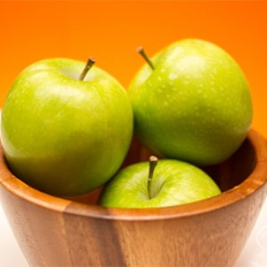 فواید سیب برای پوست